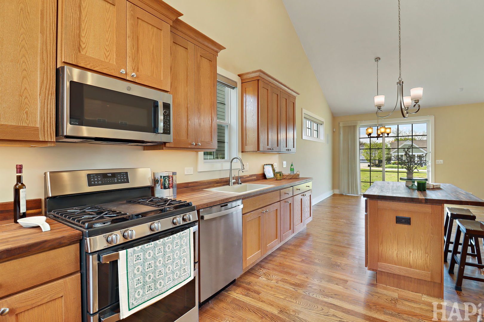 Homes for sale in Antioch, IL | 40491 N South Newport Dr, Antioch, IL 60002 | MLS# 12640340