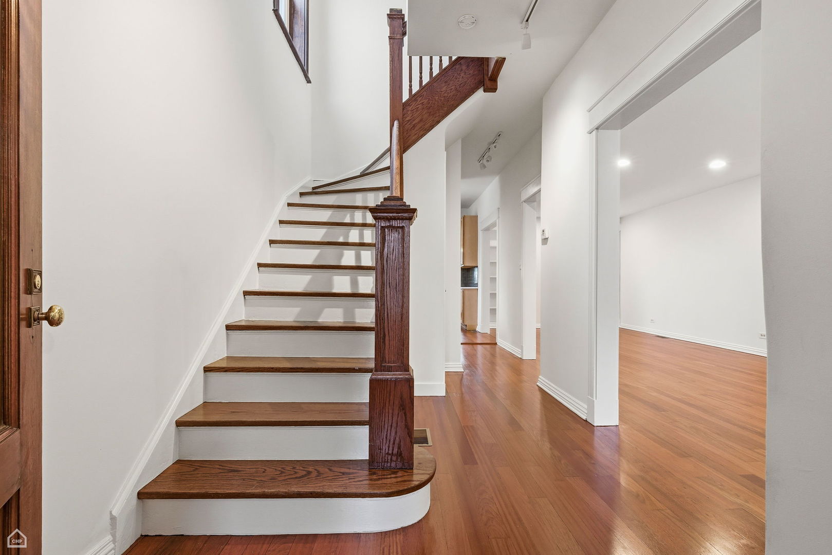 2nd image of 5401 S Maryland Ave, Chicago, IL 60615 | MLS# 12640827