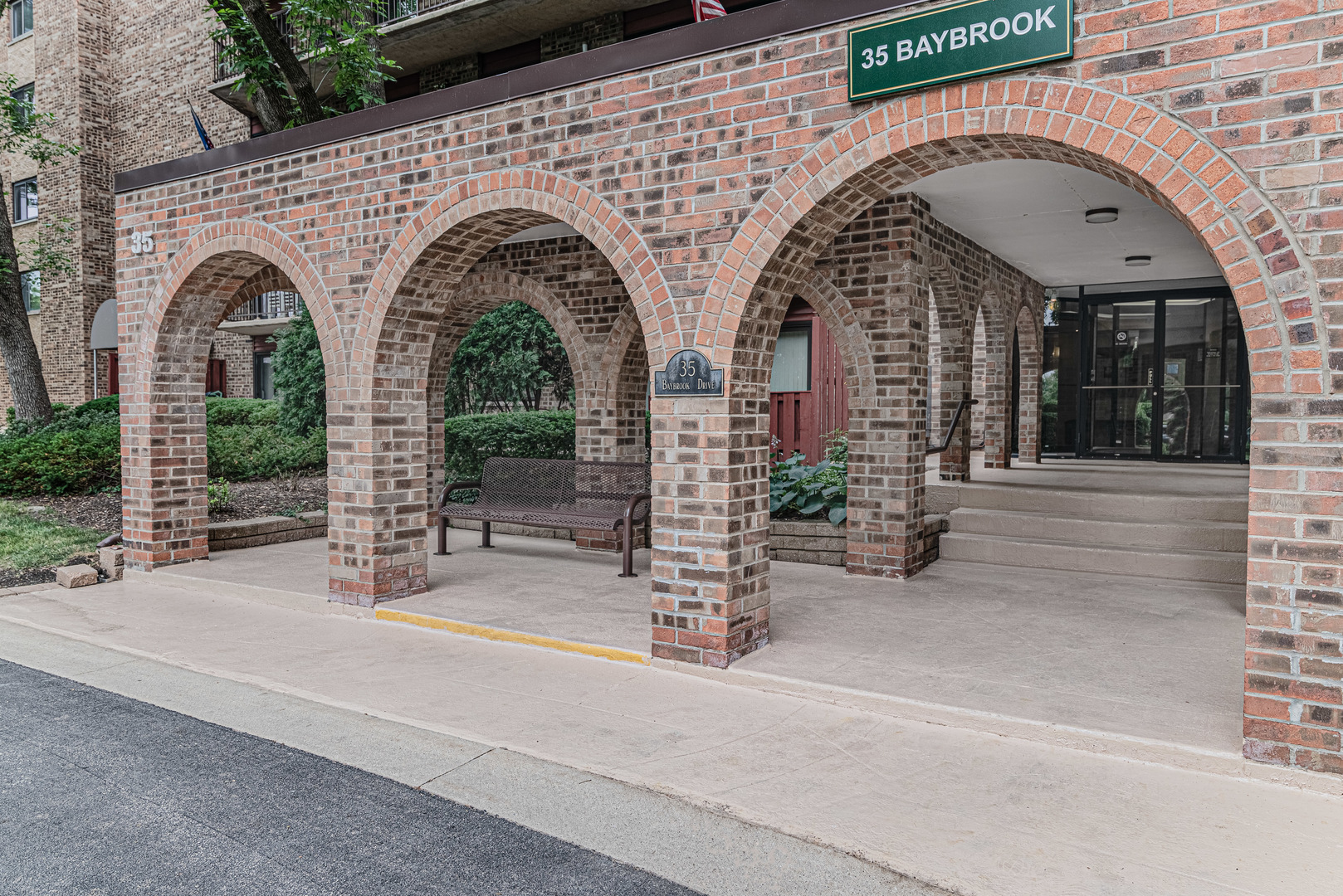 Homes for sale in Palatine, IL | 35 S Baybrook Dr #610, Palatine, IL 60074 | MLS# 12640901