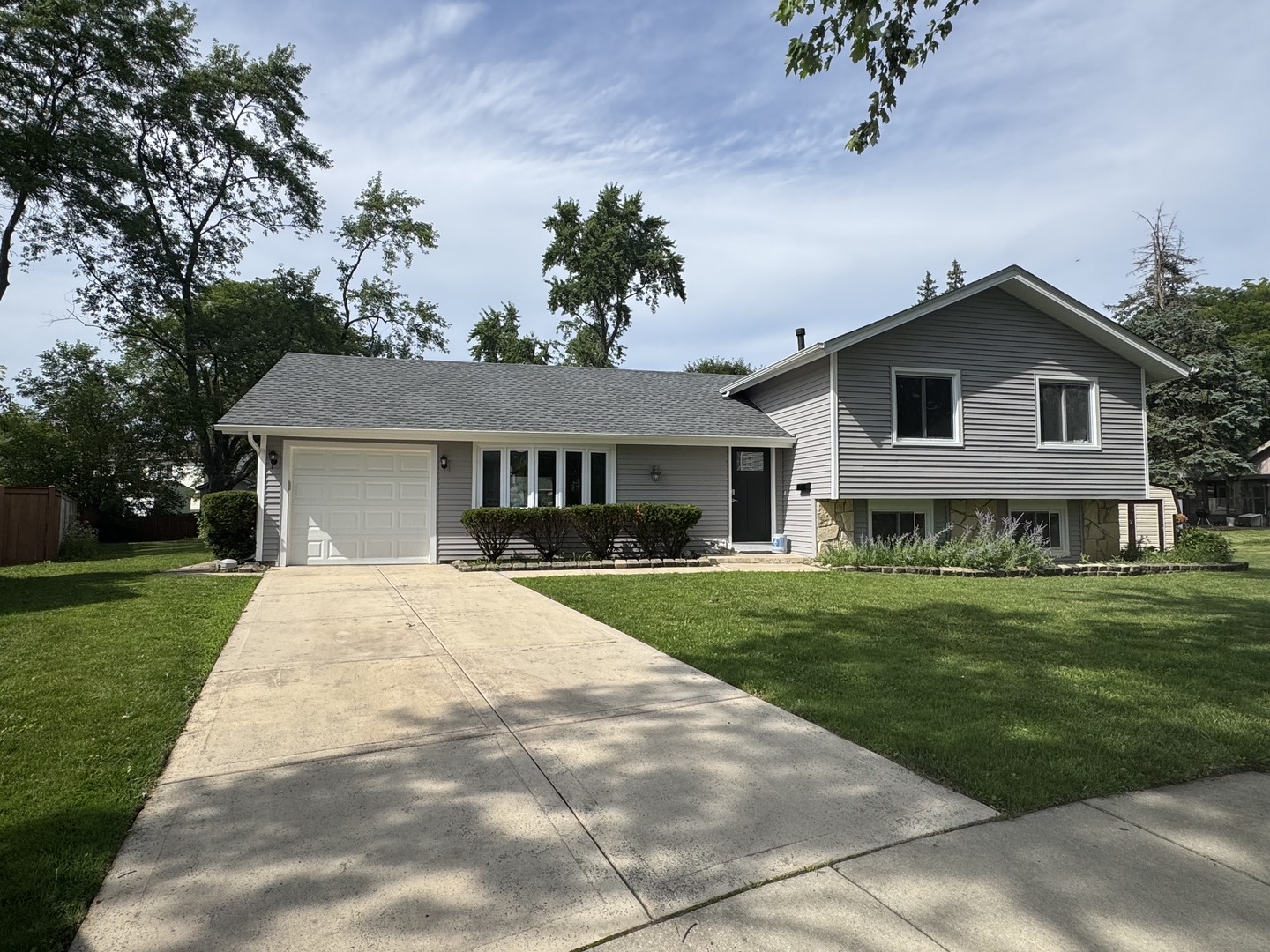 Homes for sale in Hanover Park, IL | 1812 Downey Ct, Hanover Park, IL 60133 | MLS# 12641175