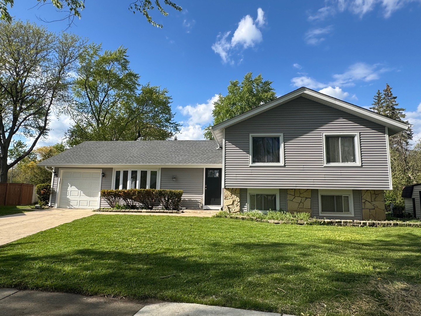 Homes for sale in Hanover Park, IL | 1812 Downey Ct, Hanover Park, IL 60133 | MLS# 12641175