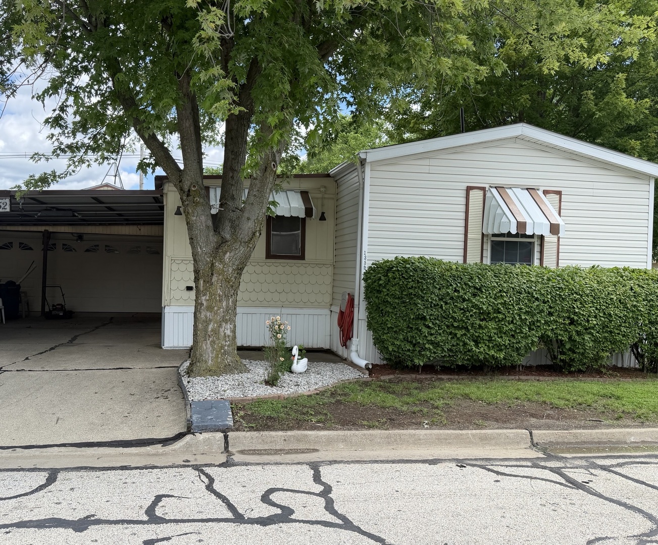 Homes for sale in Bloomington, IL | 1352 13th St #1352, Bloomington, IL 61704 | MLS# 12641201