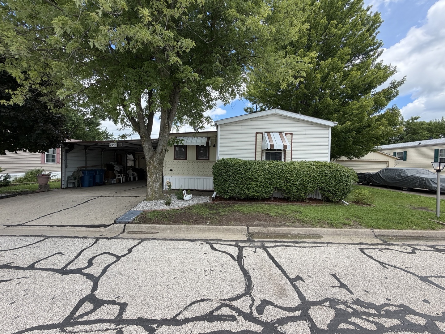 Homes for sale in Bloomington, IL | 1352 13th St #1352, Bloomington, IL 61704 | MLS# 12641201
