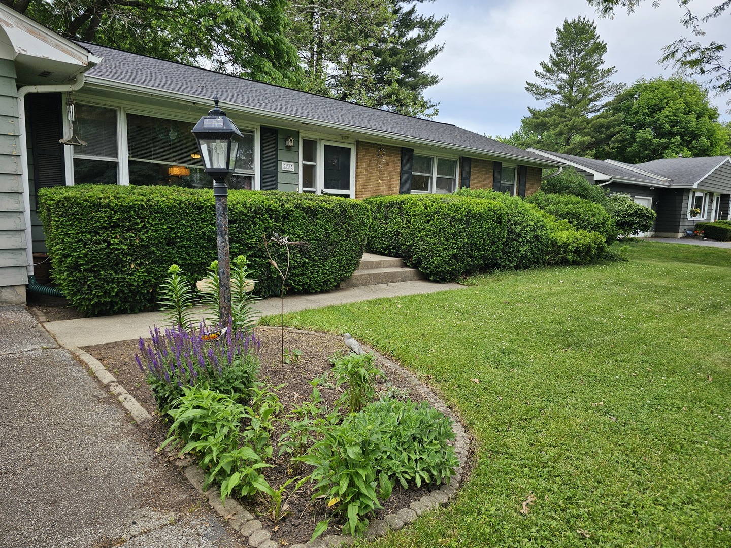Homes for sale in Geneva, IL | 813 Considine Rd, Geneva, IL 60134 | MLS# 12642140
