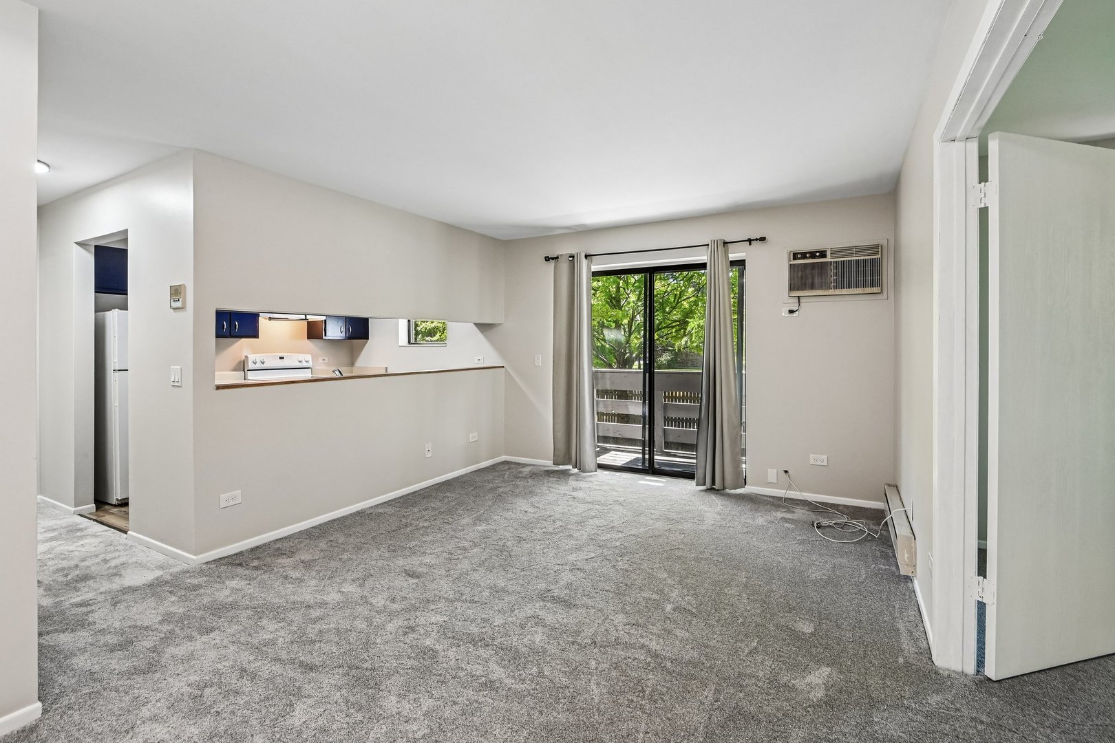 Homes for sale in Palatine, IL | 1319 N Winslowe Dr #203, Palatine, IL 60074 | MLS# 12642985