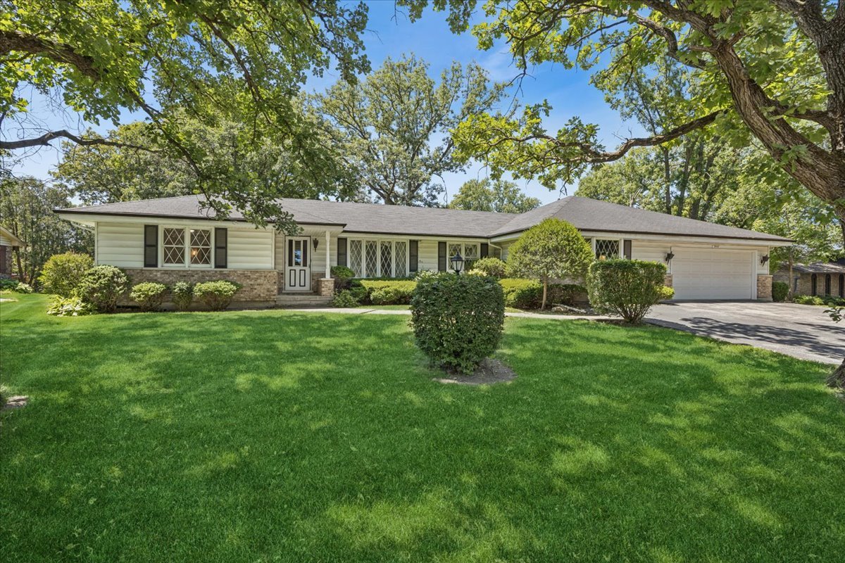 Homes for sale in Crete, IL | 3444 Huntington Ter, Crete, IL 60417 | MLS# 12643167