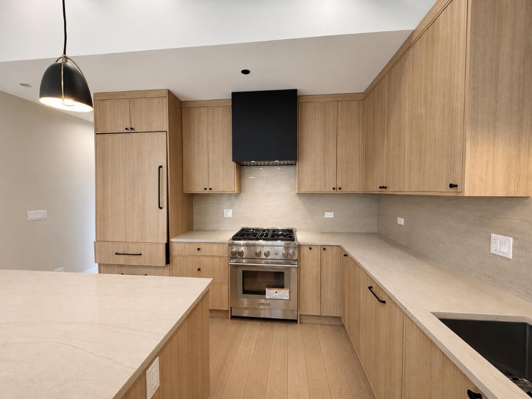 Homes for sale in Chicago, IL | 1406 W Cuyler Ave, Chicago, IL 60613