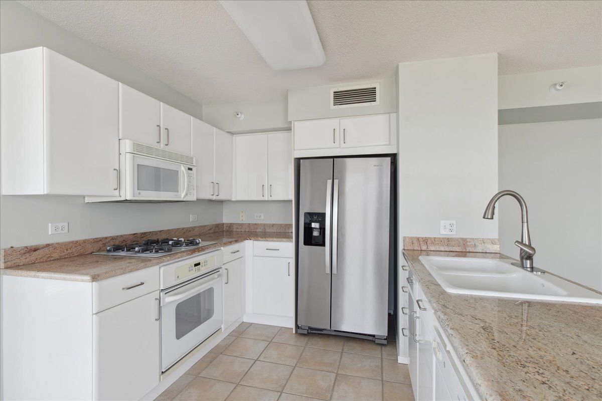 4th image of 1720 Maple Ave #2240, Evanston, IL 60201 | MLS# 12644793