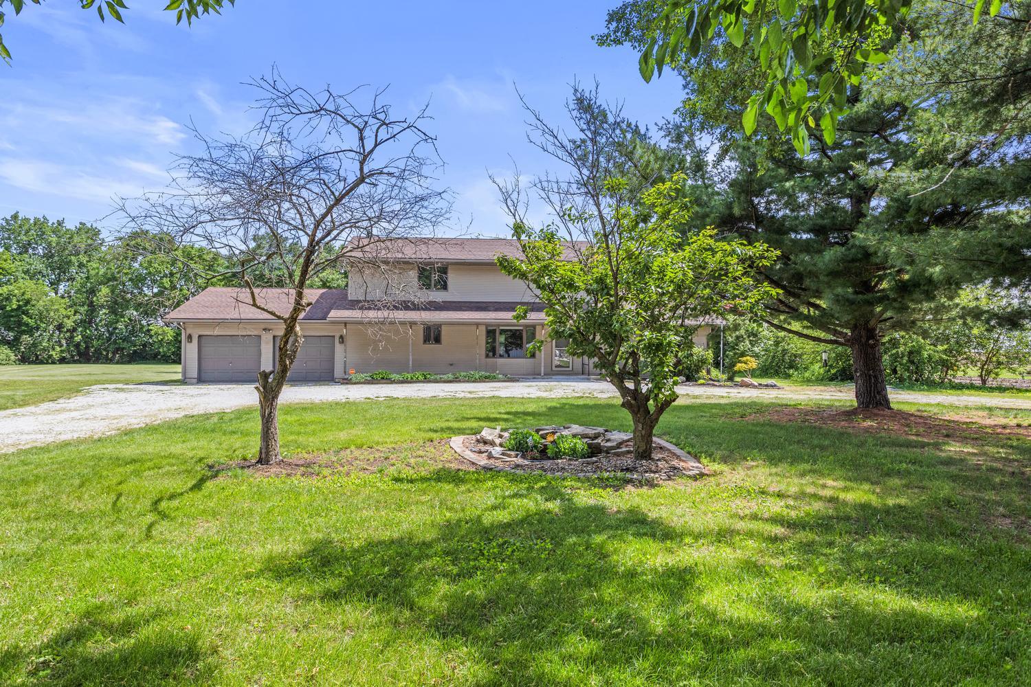 Homes for sale in Tolono, IL | 403 Woodworth Dr, Tolono, IL 61880 | MLS# 12645379