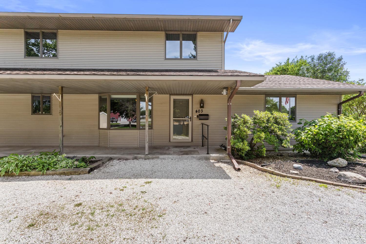 Homes for sale in Tolono, IL | 403 Woodworth Dr, Tolono, IL 61880 | MLS# 12645379