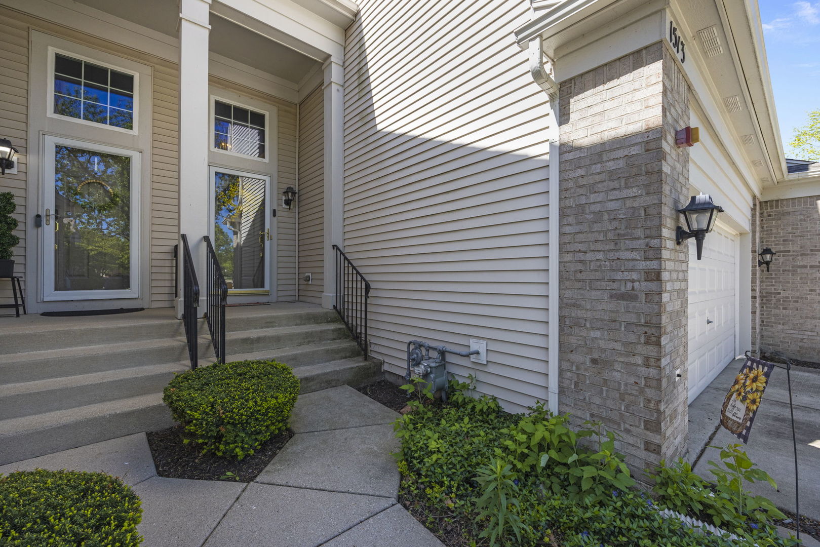 Homes for sale in Streamwood, IL | 1513 Yellowstone Dr, Streamwood, IL 60107 | MLS# 12645687