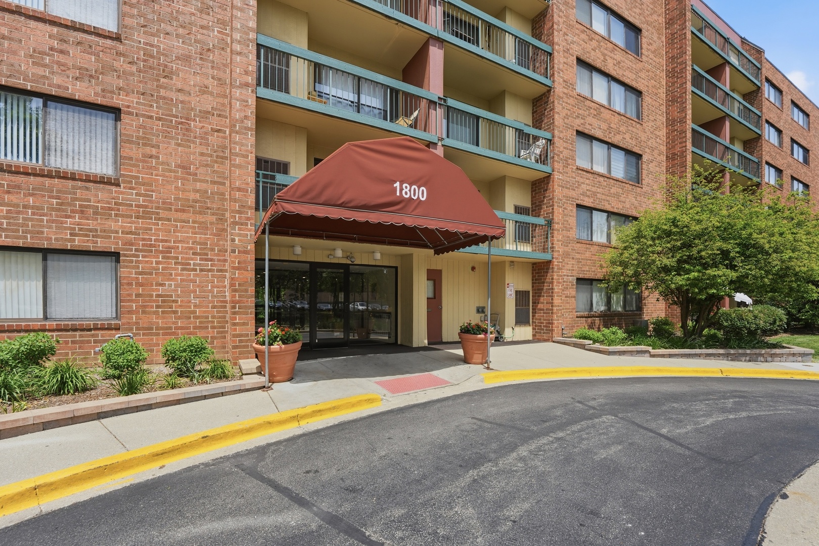 Homes for sale in Hoffman Estates, IL | 1800 Huntington Blvd #AE607, Hoffman Estates, IL 60169 | MLS# 12646282