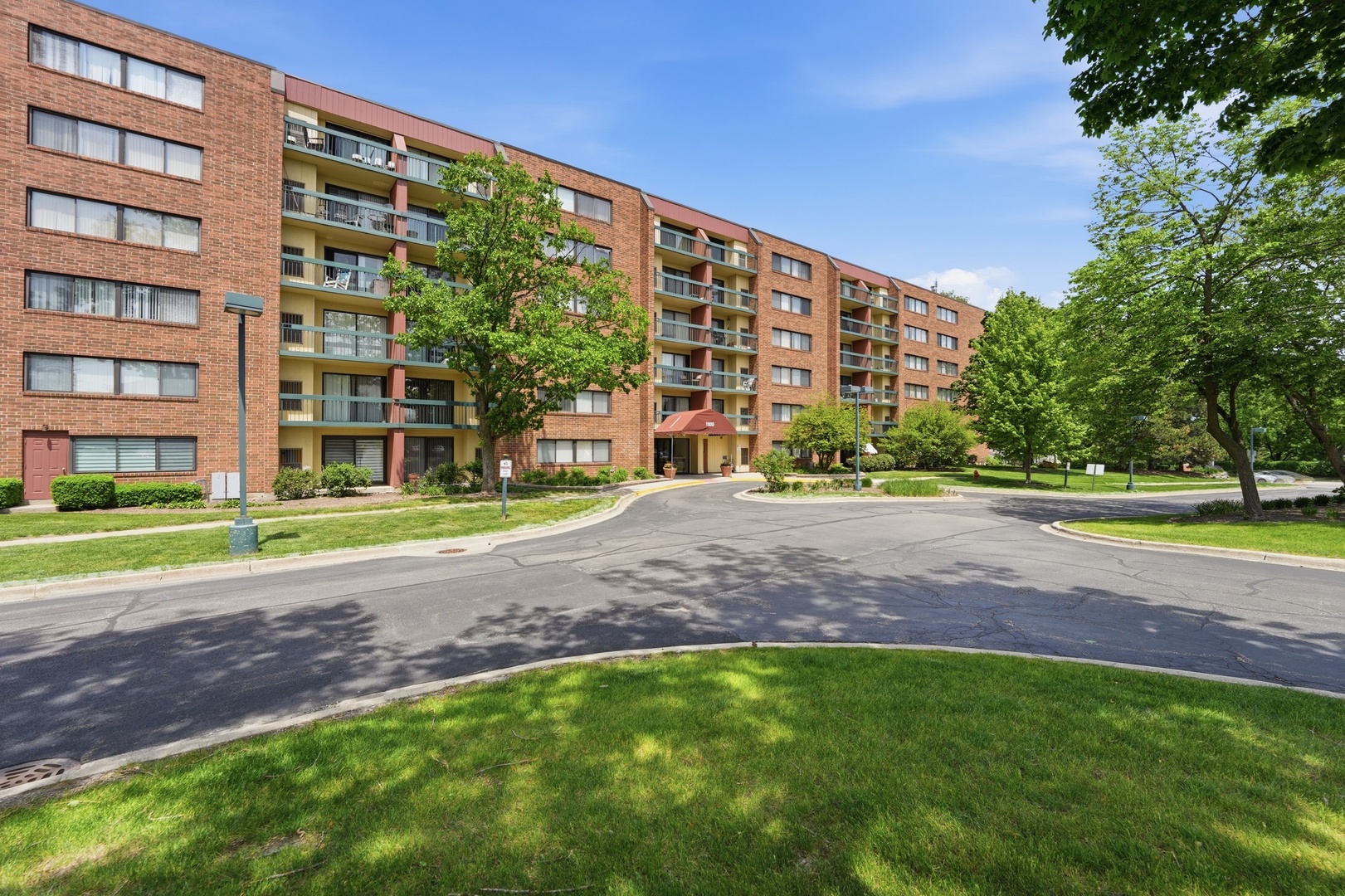 Homes for sale in Hoffman Estates, IL | 1800 Huntington Blvd #AE607, Hoffman Estates, IL 60169 | MLS# 12646282
