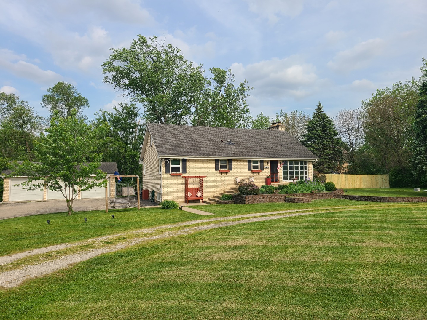 Homes for sale in Glen Ellyn, IL | 1n255 Prairie Ave, Glen Ellyn, IL 60137 | MLS# 12647394