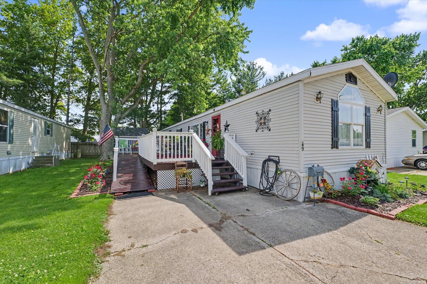 Homes for sale in Monticello, IL | 49 Coachman Dr, Monticello, IL 61856 | MLS# 12647691