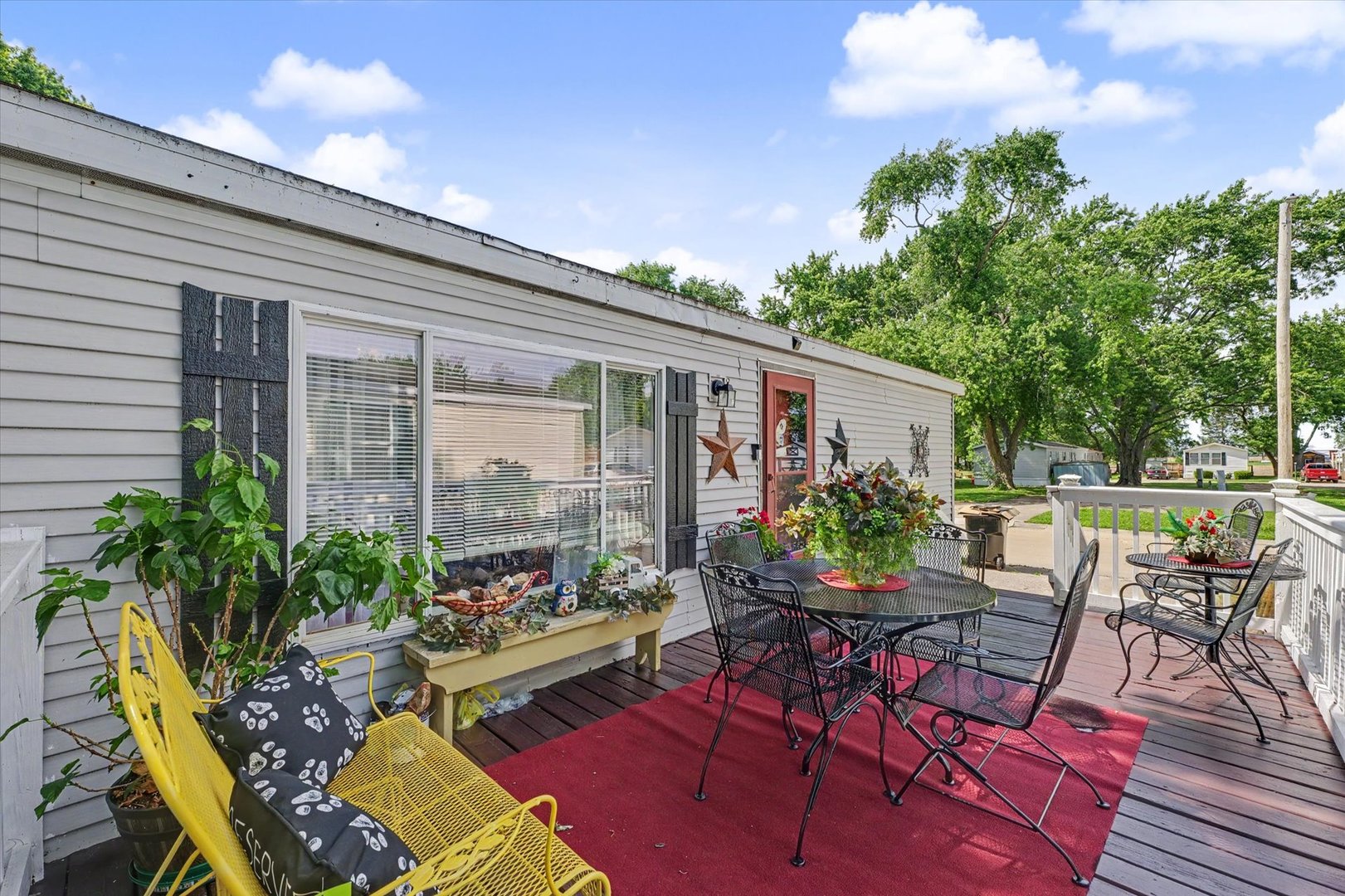 Homes for sale in Monticello, IL | 49 Coachman Dr, Monticello, IL 61856 | MLS# 12647691