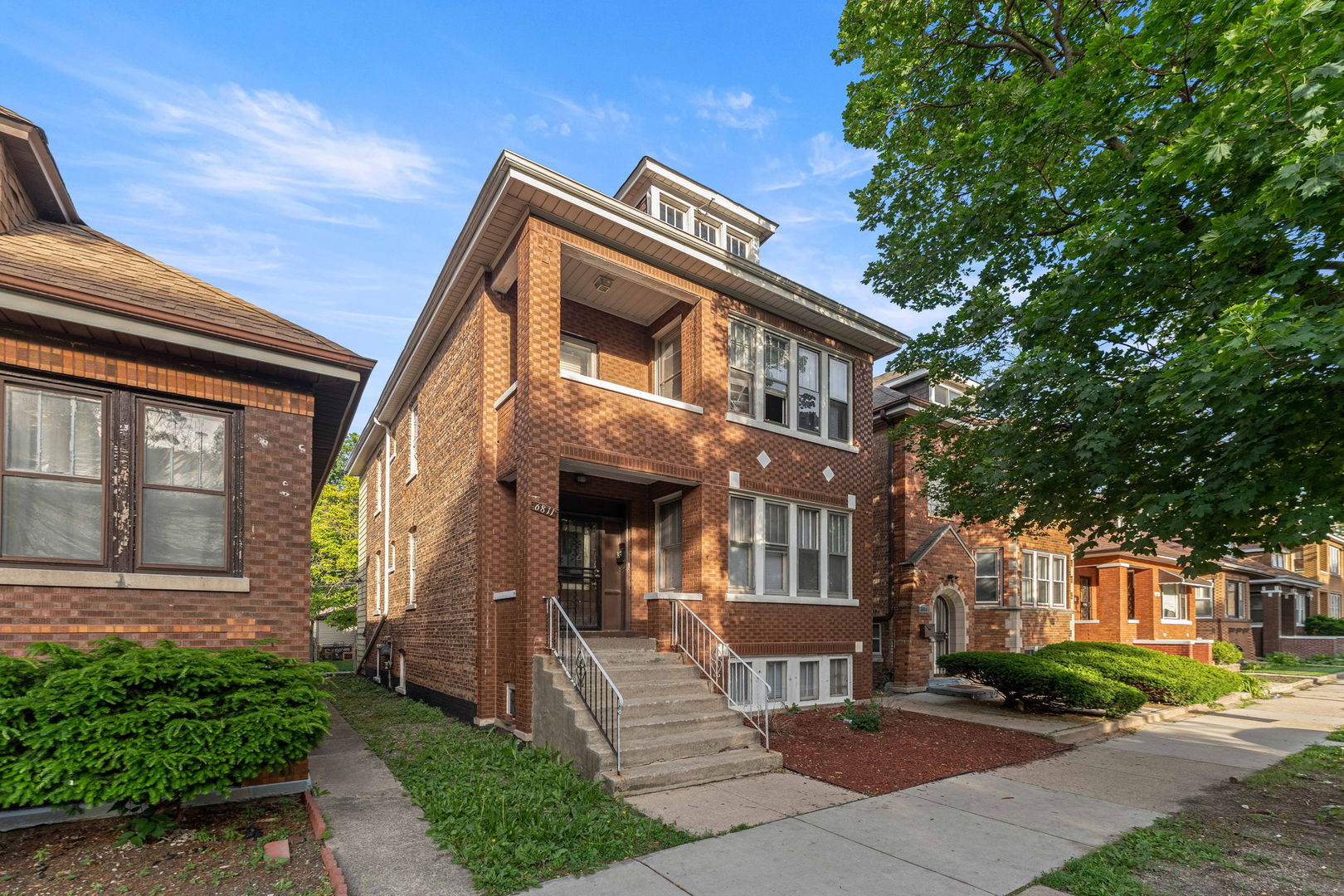 Homes for sale in Chicago, IL | 6811 S Washtenaw Ave, Chicago, IL 60629 | MLS# 12647844