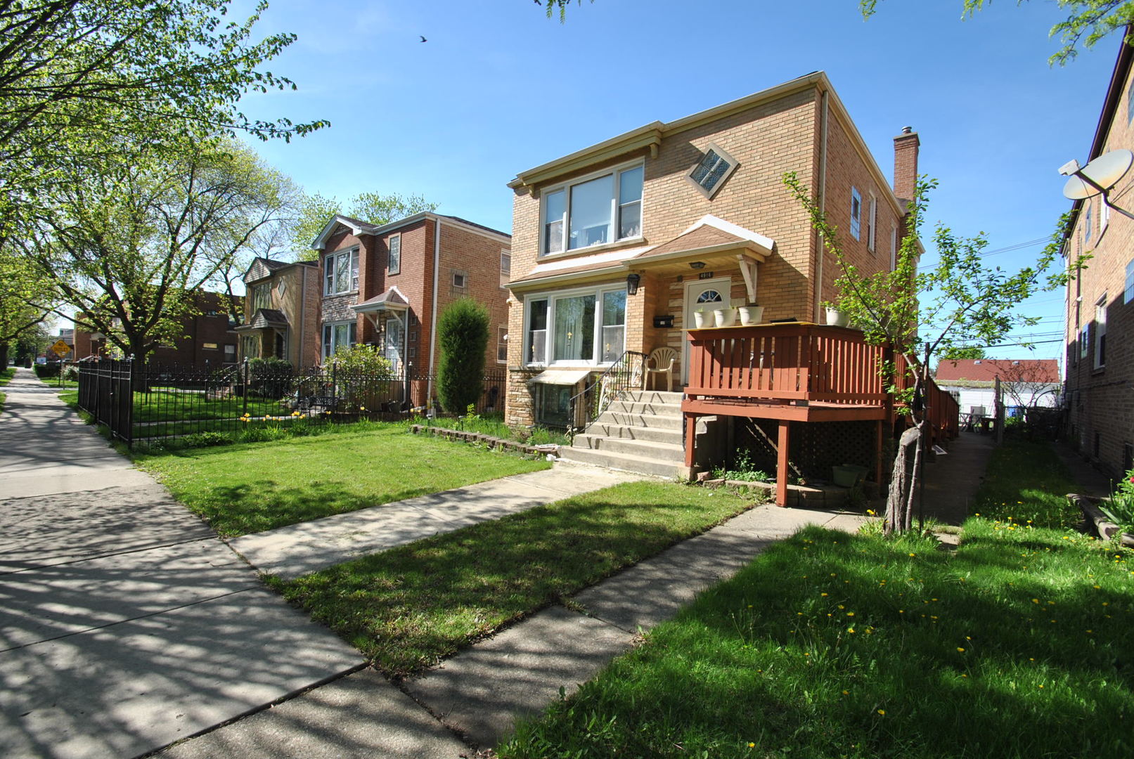 2nd image of 4916 W Montrose Ave, Chicago, IL 60641 | MLS# 12647973
