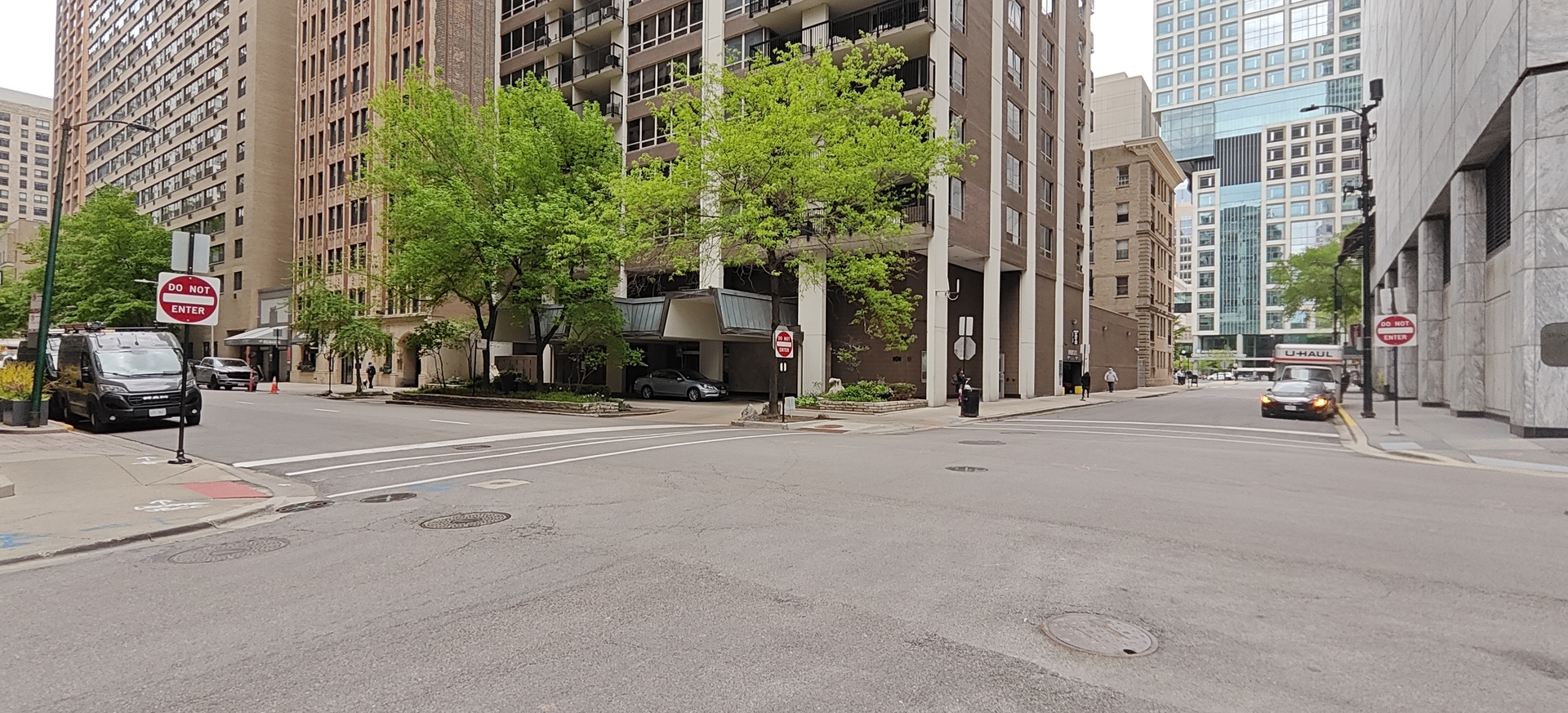 Homes for sale in Chicago, IL | 201 E Chestnut St #17C, Chicago, IL 60611 | MLS# 12648367