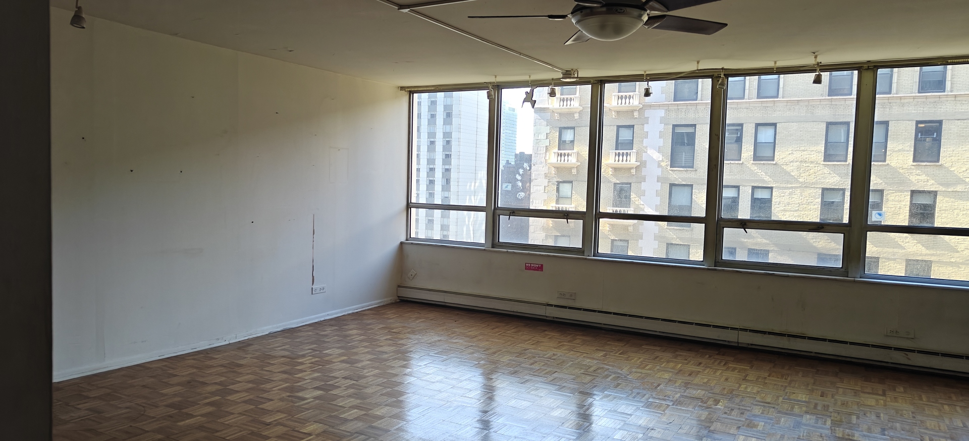 Homes for sale in Chicago, IL | 201 E Chestnut St #17C, Chicago, IL 60611 | MLS# 12648367