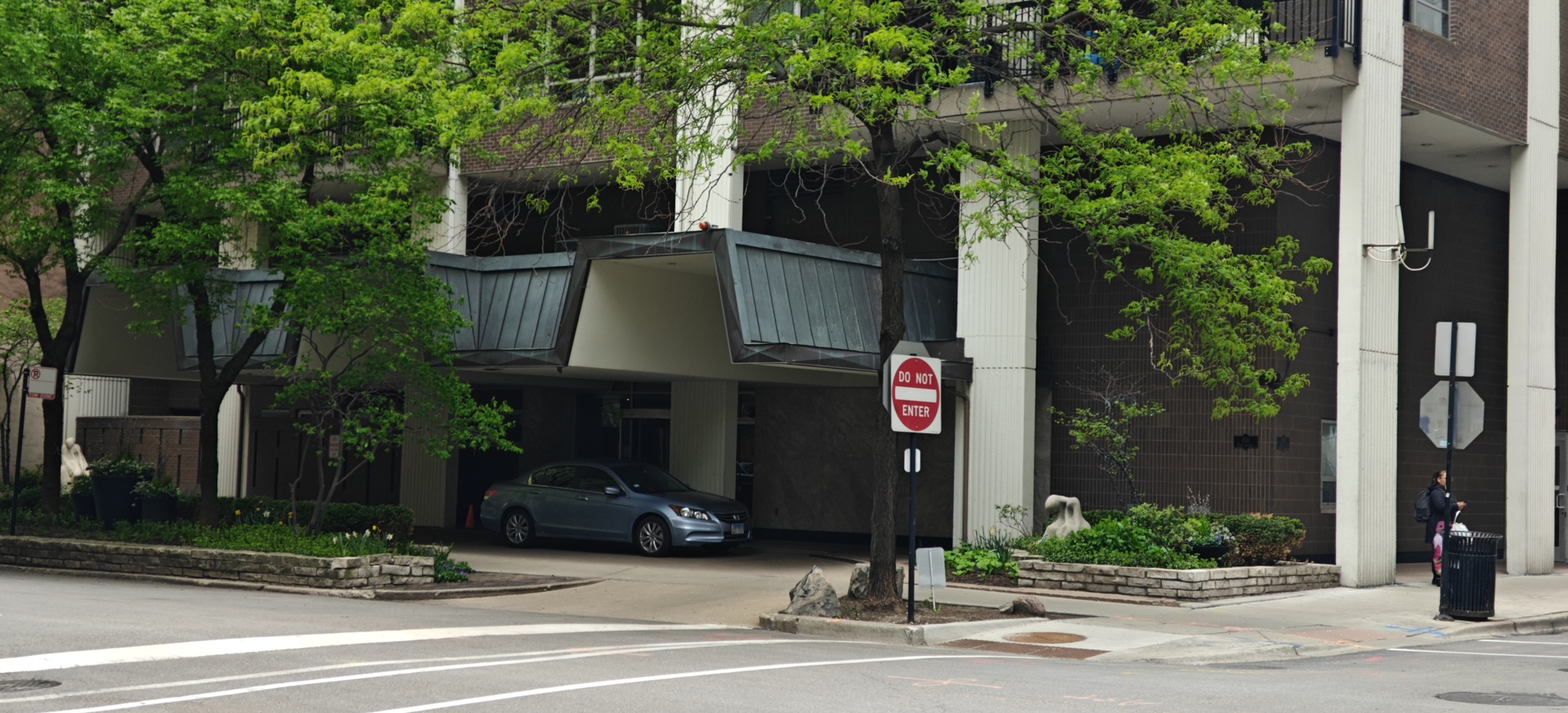 Homes for sale in Chicago, IL | 201 E Chestnut St #17C, Chicago, IL 60611 | MLS# 12648367