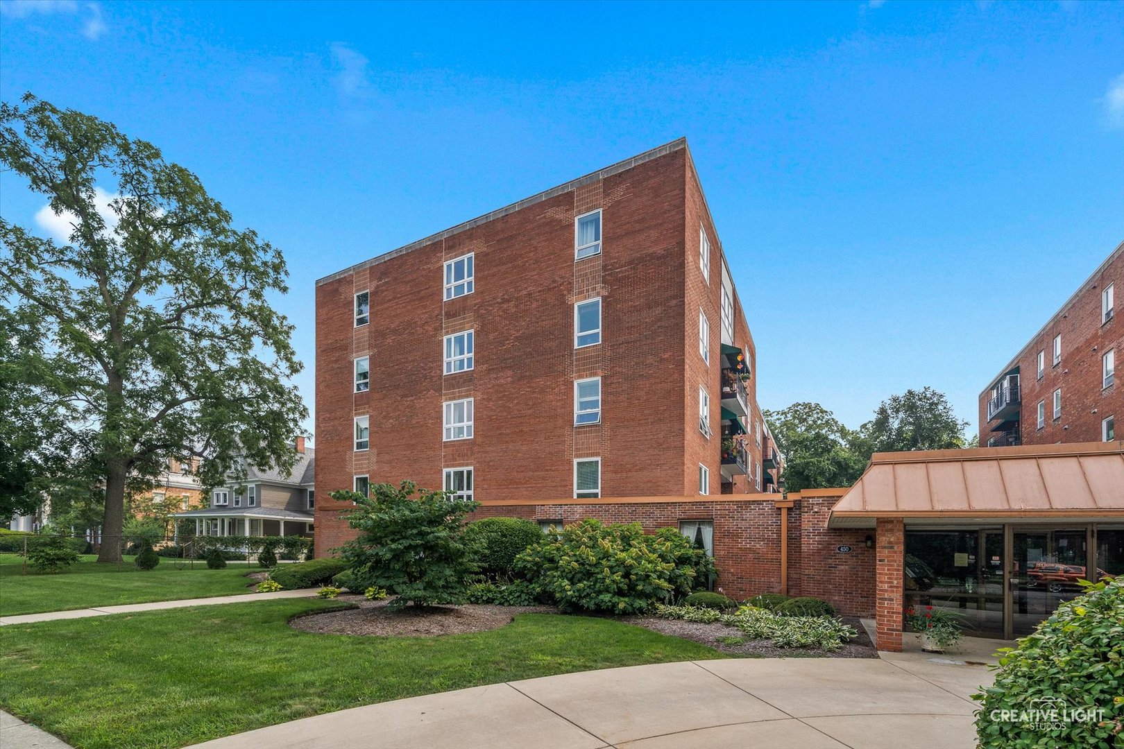 Homes for sale in Aurora, IL | 450 W Downer Pl #4C, Aurora, IL 60506 | MLS# 12648494
