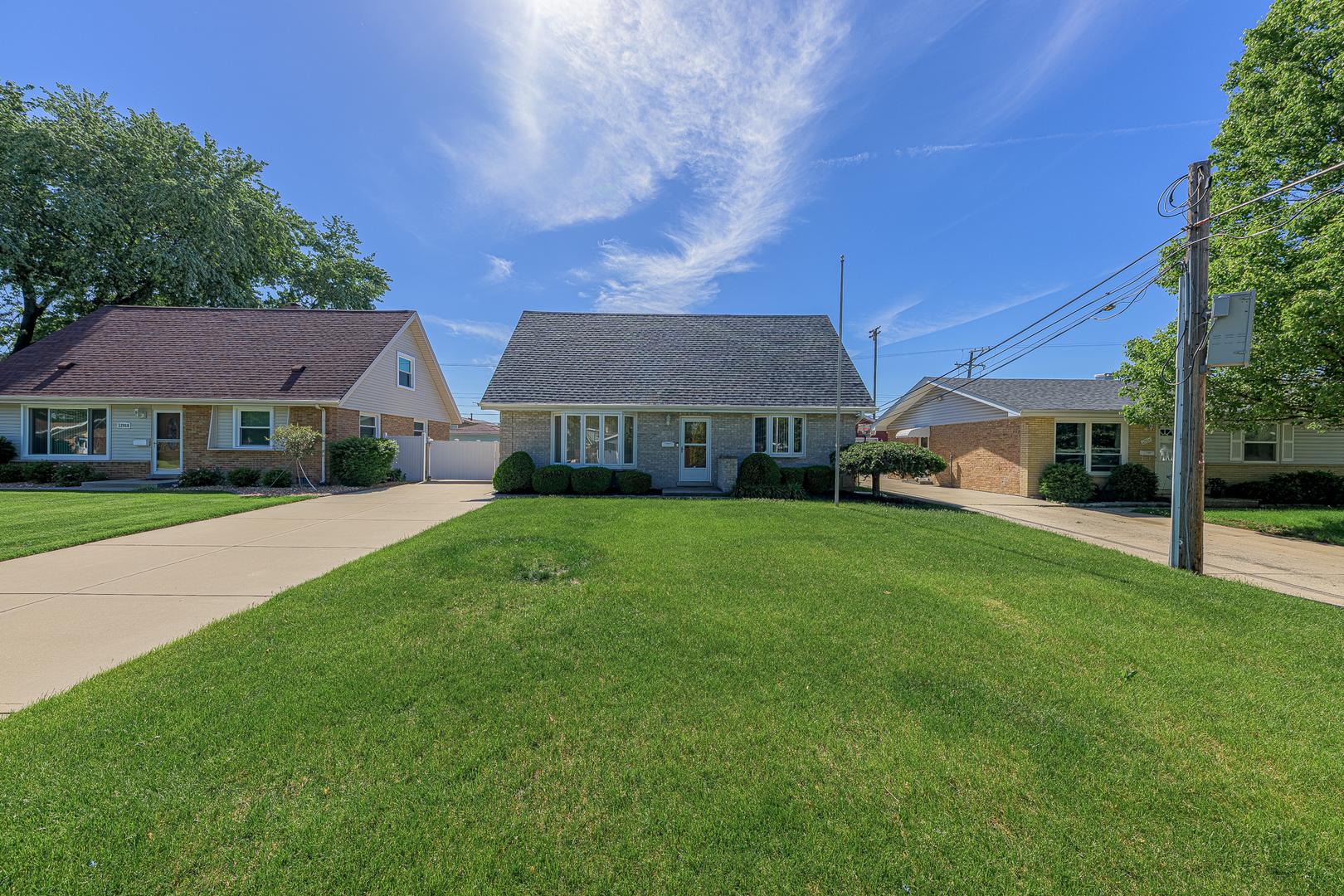 Homes for sale in Crestwood, IL | 12912 W Playfield Dr, Crestwood, IL 60418 | MLS# 12648566