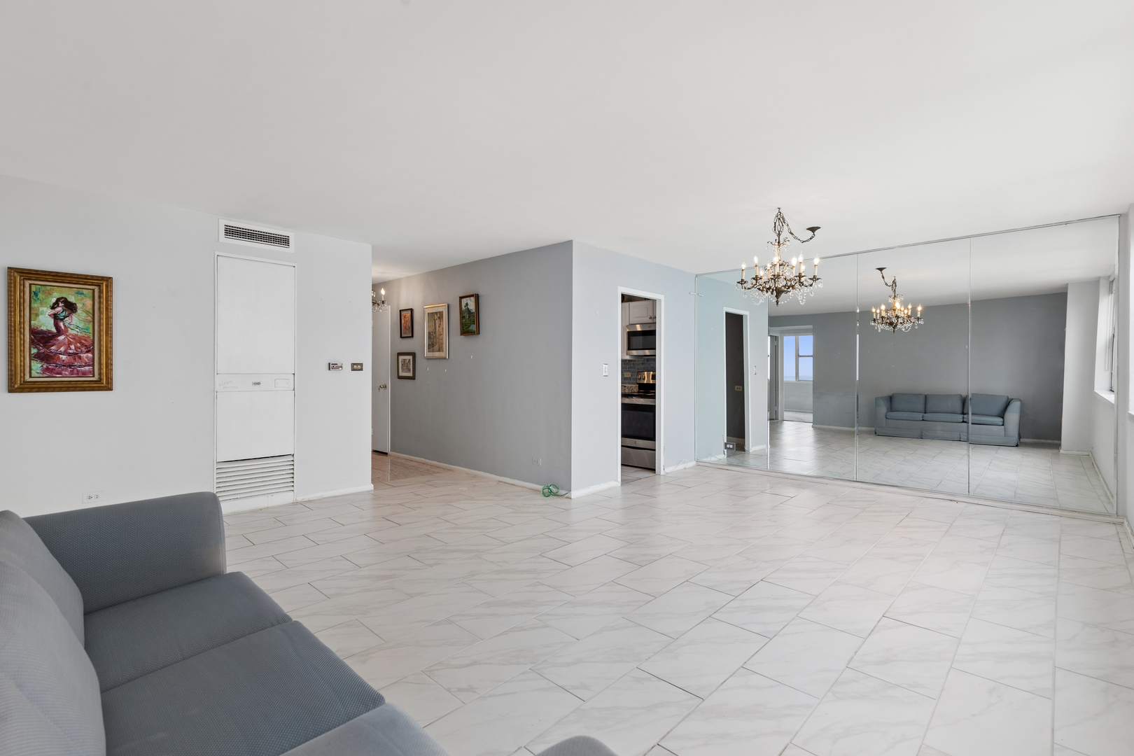 5th image of 6301 N Sheridan Rd #11L, Chicago, IL 60660 | MLS# 12648576