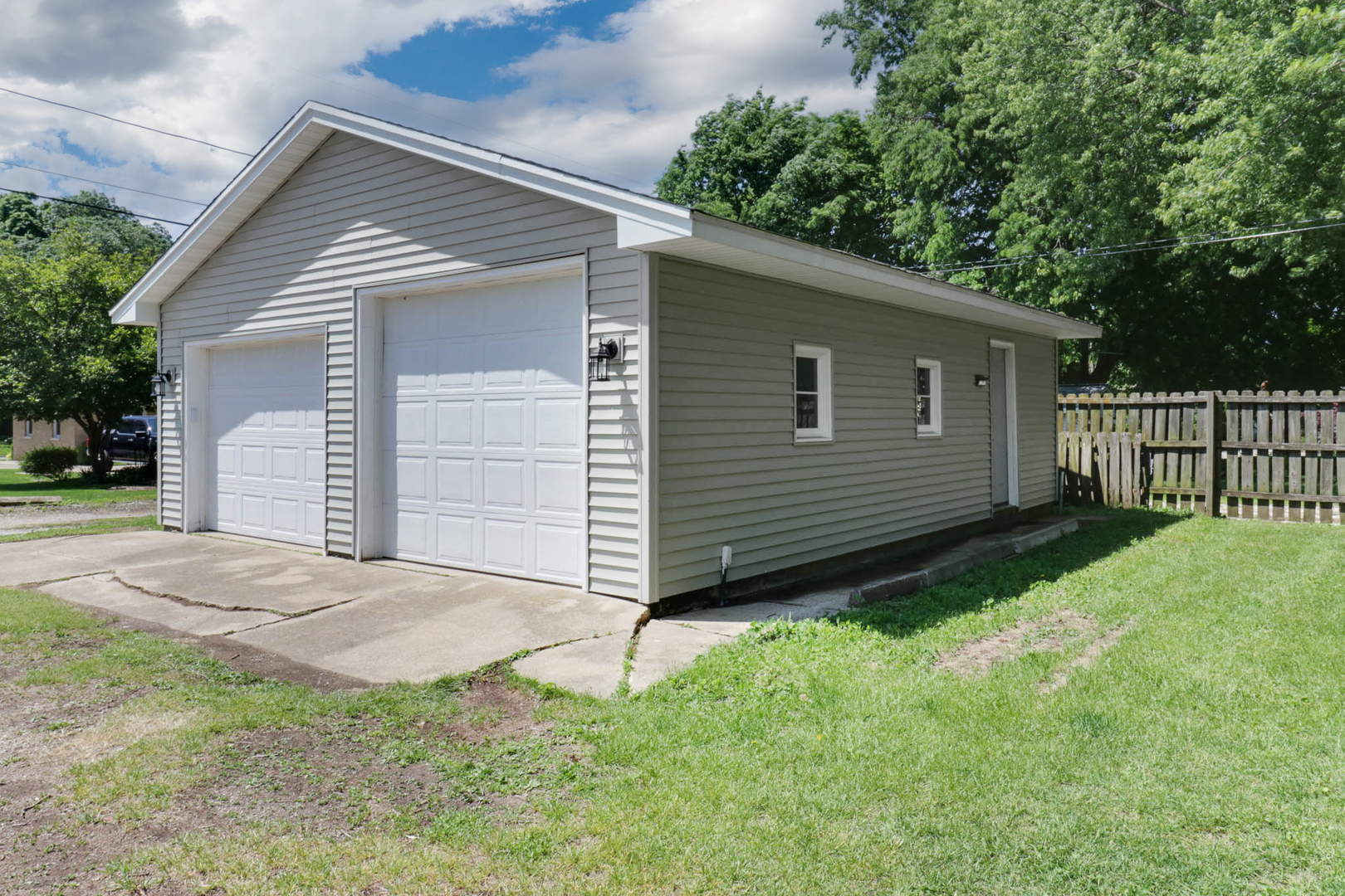 2nd image of 602 W 3rd St, Delavan, IL 61734 | MLS# 12649450