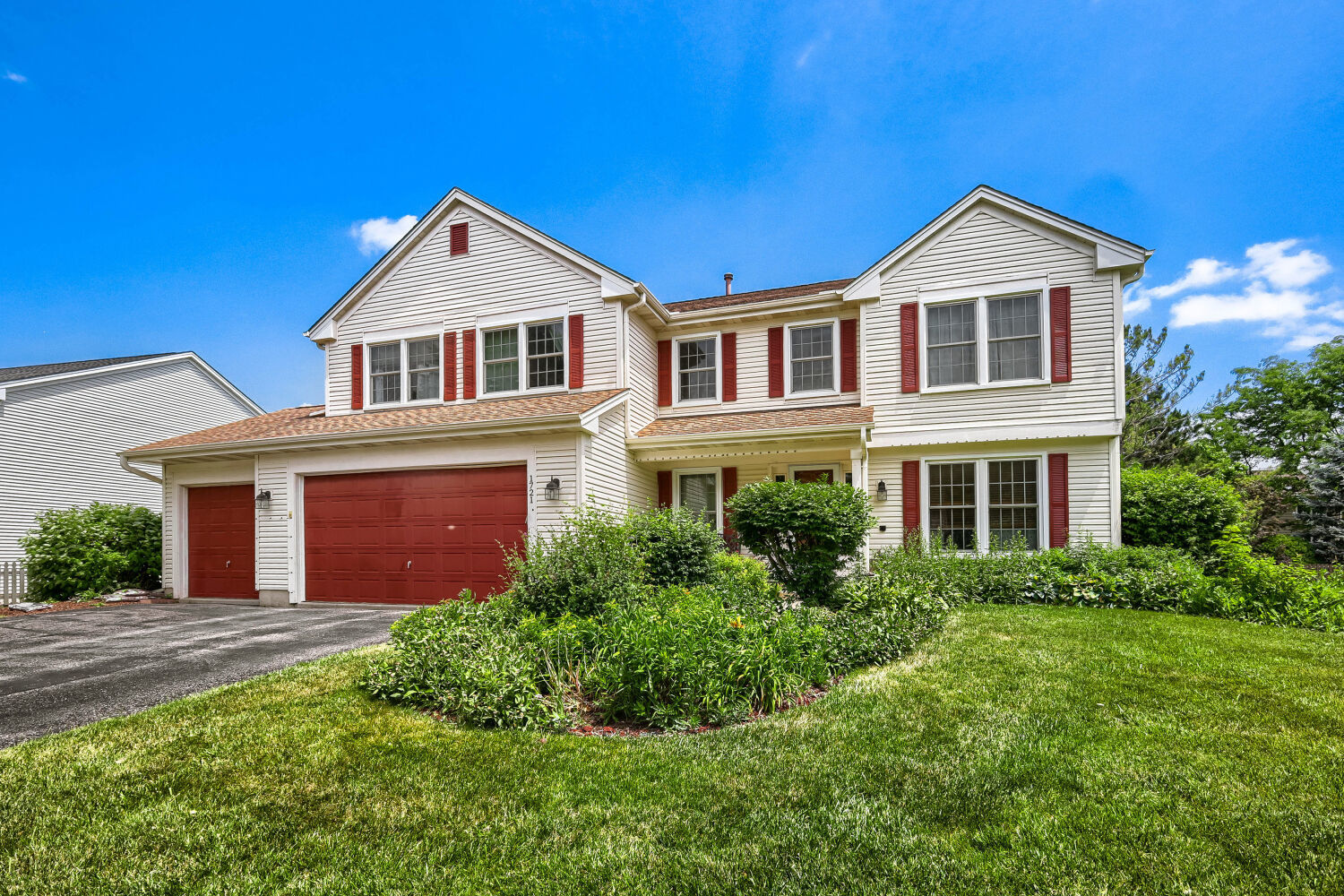 Homes for sale in Algonquin, IL | 1721 Dorchester Ave, Algonquin, IL 60102 | MLS# 12649481