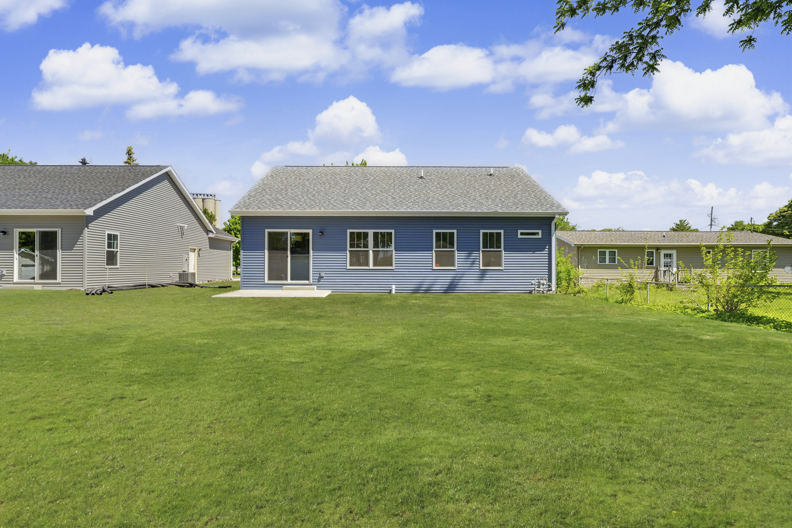 Homes for sale in Tolono, IL | 405 E Larmon St, Tolono, IL 61880 | MLS# 12649491