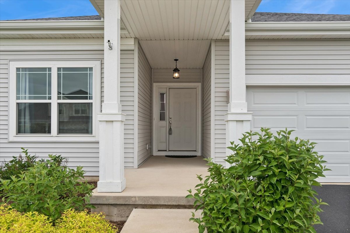 Homes for sale in Elburn, IL | 721 Cherry Cir, Elburn, IL 60119 | MLS# 12649753