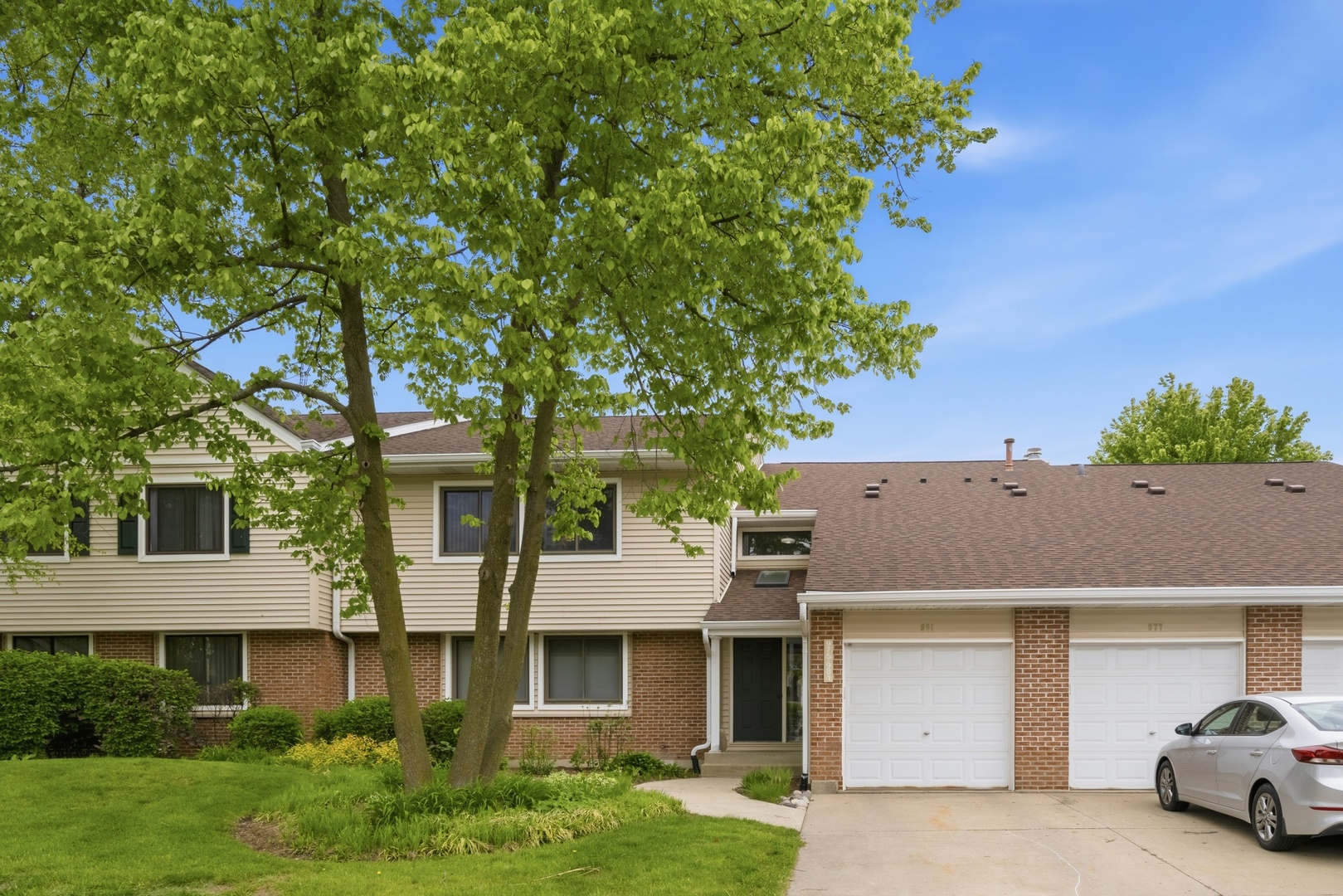 Homes for sale in Buffalo Grove, IL | 981 Pine Tree Cir S #981, Buffalo Grove, IL 60089 | MLS# 12650112