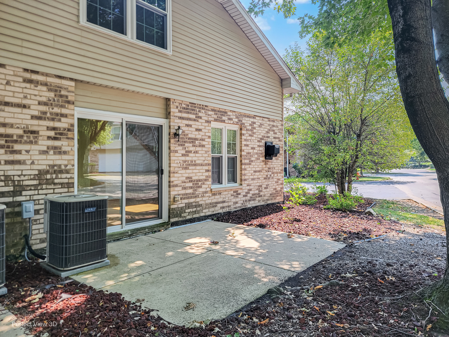 2nd image of 964 Elderberry Cir, Naperville, IL 60563