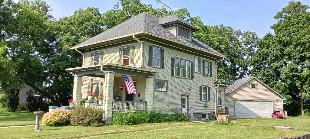 Homes for sale in Paw Paw, IL | 188 Peru St, Paw Paw, IL 61353 | MLS# 12650477