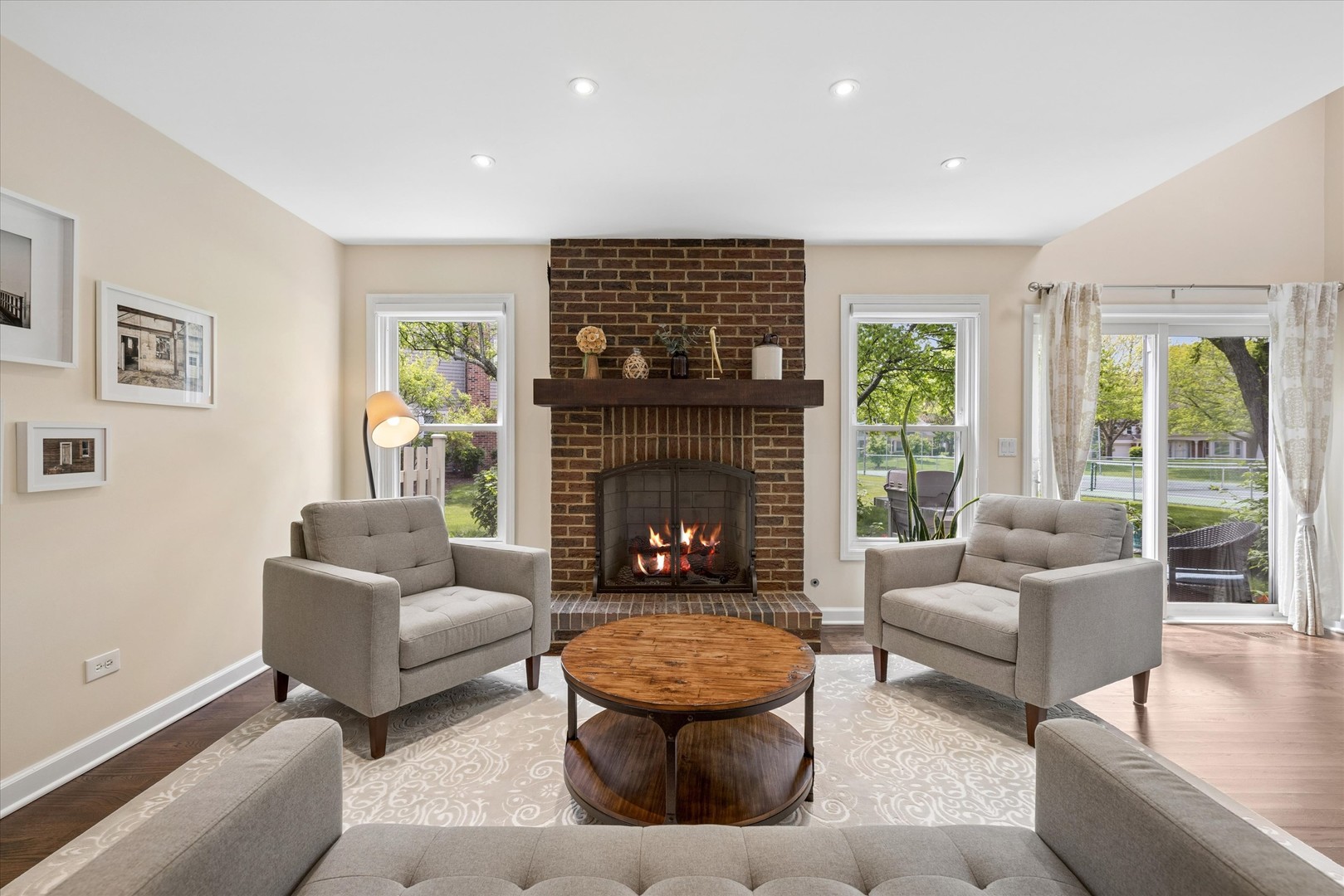 Homes for sale in Arlington Heights, IL | 2026 N Charter Point Dr, Arlington Heights, IL 60004 | MLS# 12651544