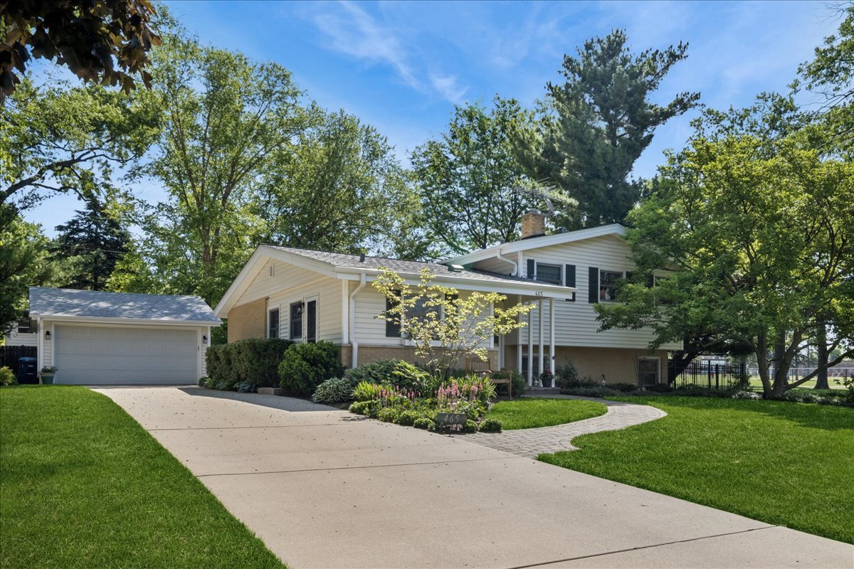 Homes for sale in Deerfield, IL | 465 Princeton Ln, Deerfield, IL 60015 | MLS# 12651605