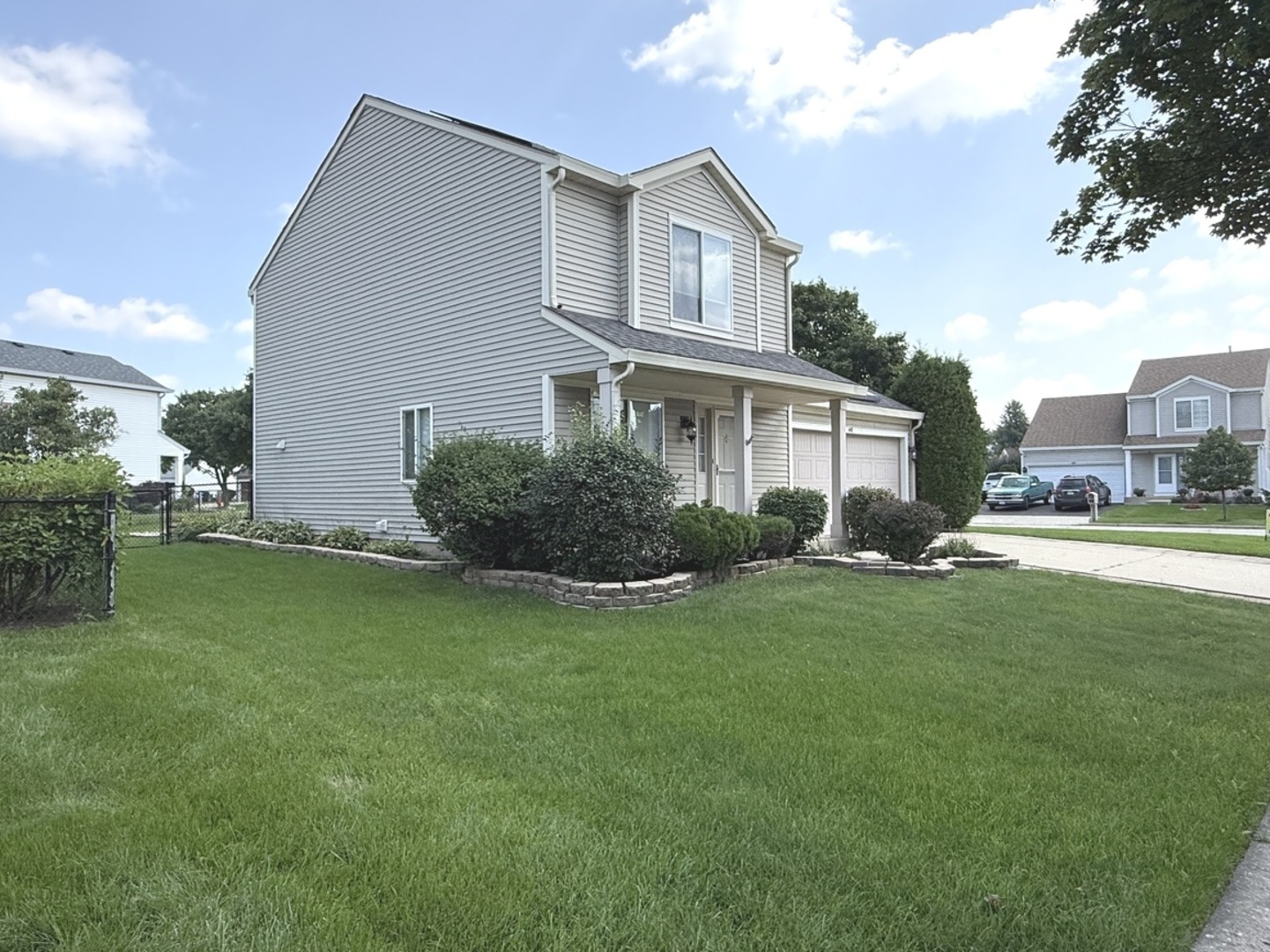 2nd image of 1418 Ridge Rd, South Elgin, IL 60177 | MLS# 12651782