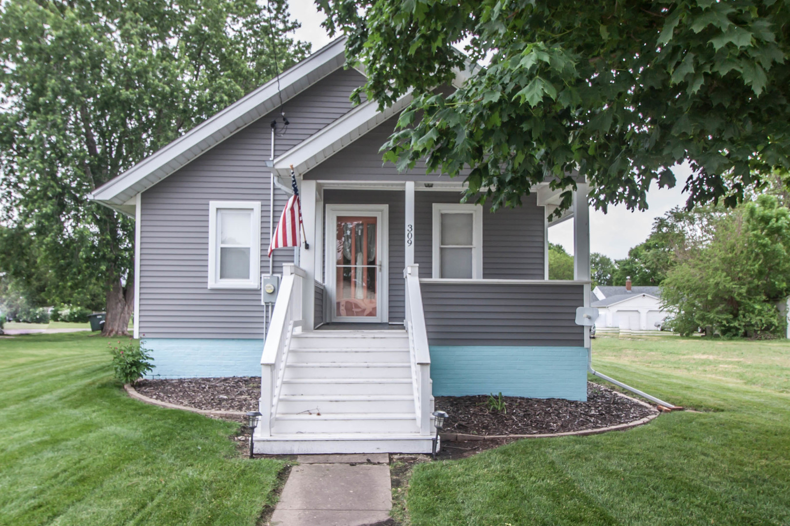 Homes for sale in Alpha, IL | 309 N 1st St, Alpha, IL 61413 | MLS# 12651817