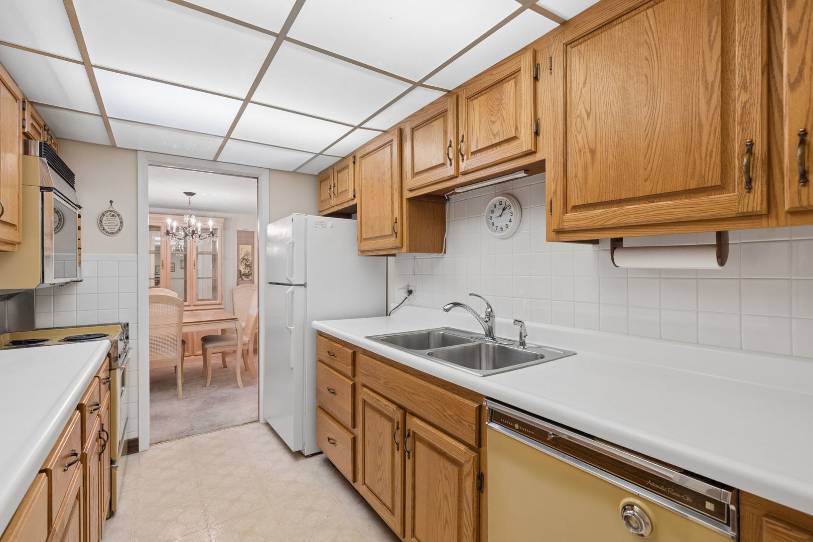 Homes for sale in Downers Grove, IL | 5300 Walnut Ave #2B, Downers Grove, IL 60515 | MLS# 12653198