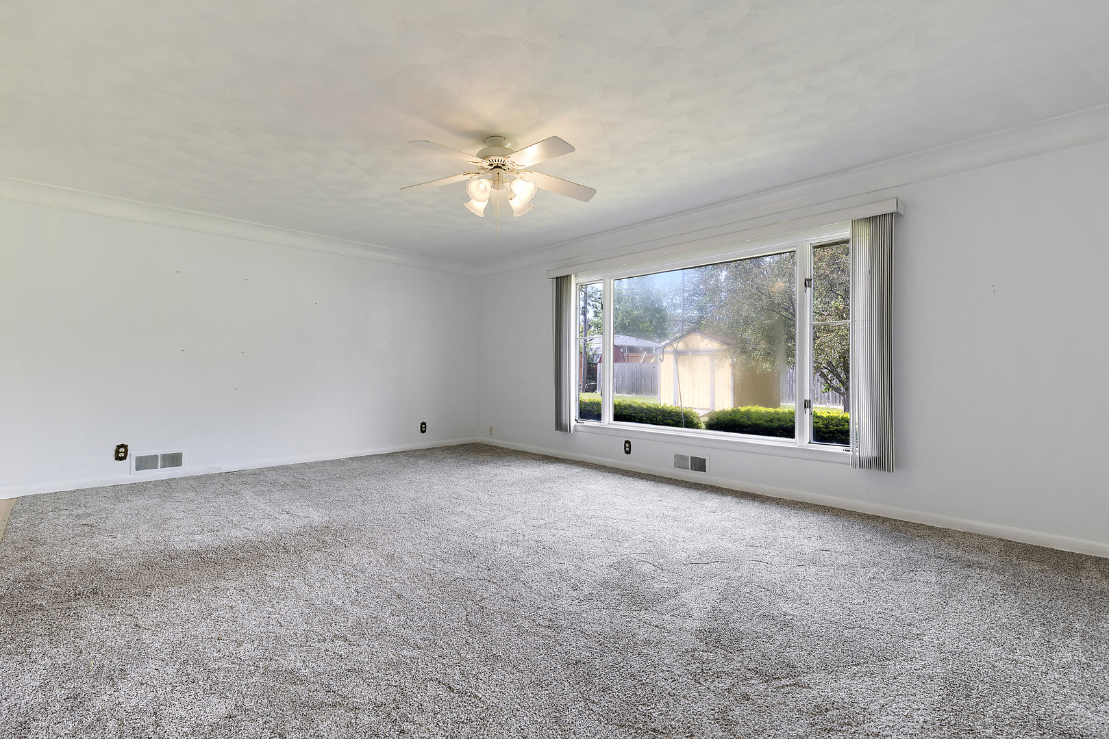 Homes for sale in Rockford, IL | 1601 River Bluff Blvd, Rockford, IL 61103 | MLS# 12653460