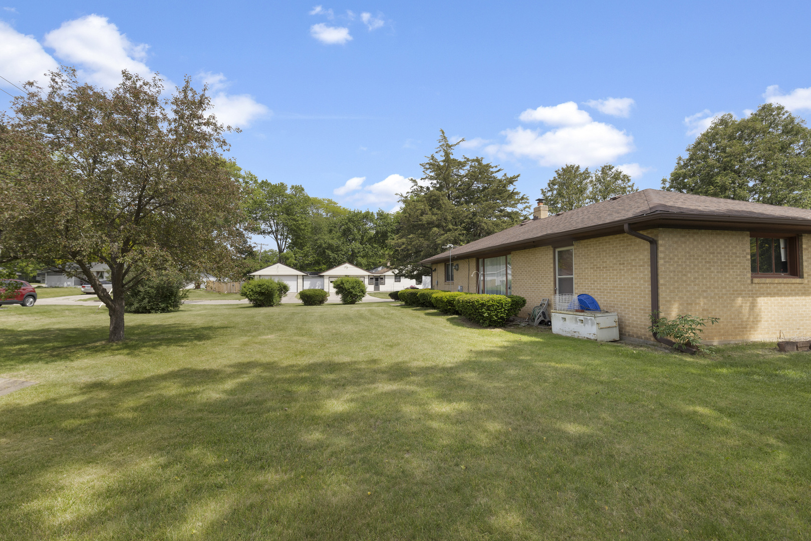 Homes for sale in Rockford, IL | 1601 River Bluff Blvd, Rockford, IL 61103 | MLS# 12653460