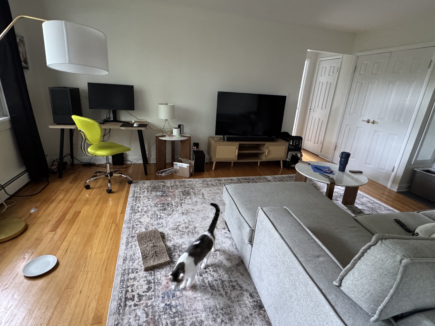 4th image of 820 Seward St, Evanston, IL 60202