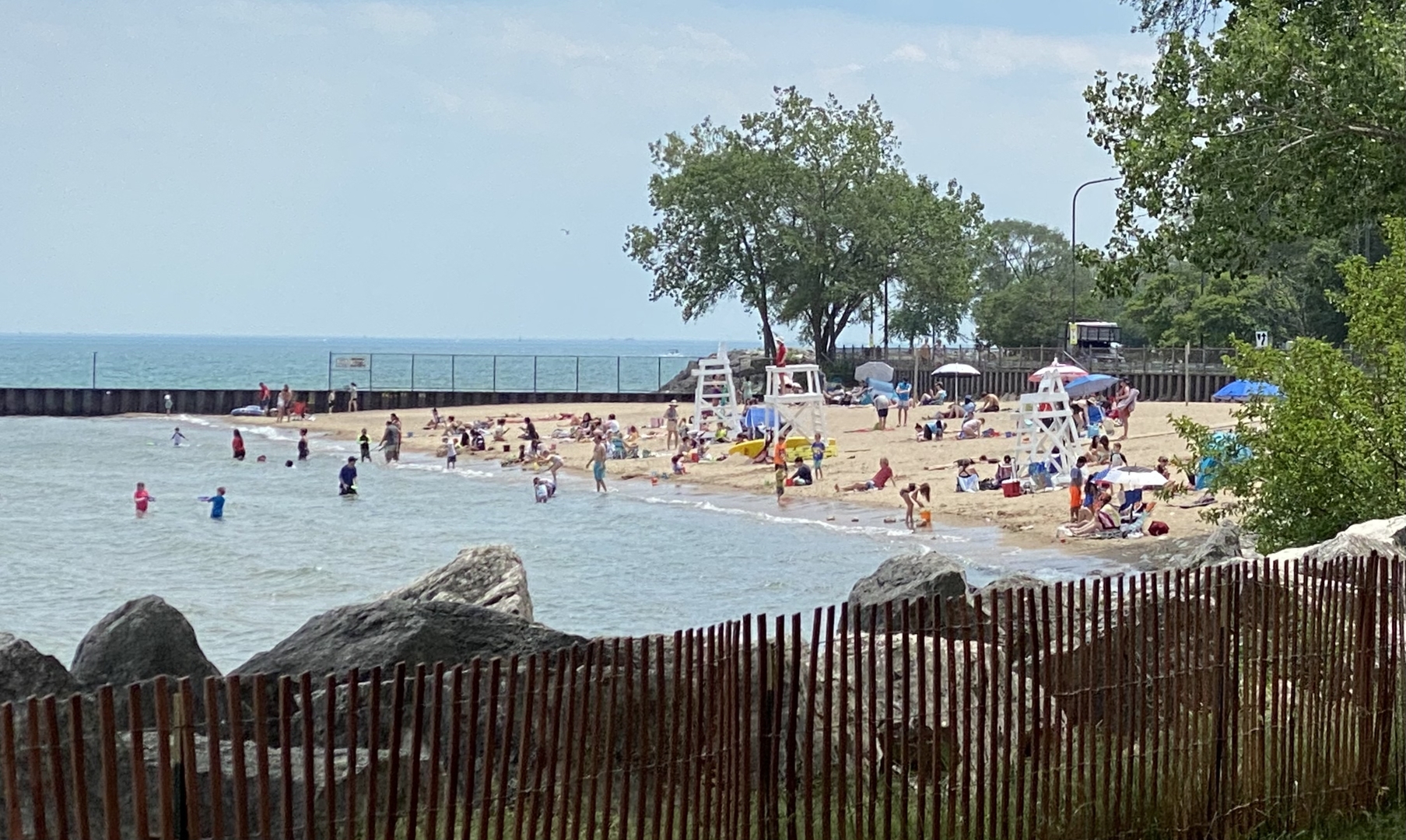2nd image of 820 Seward St, Evanston, IL 60202