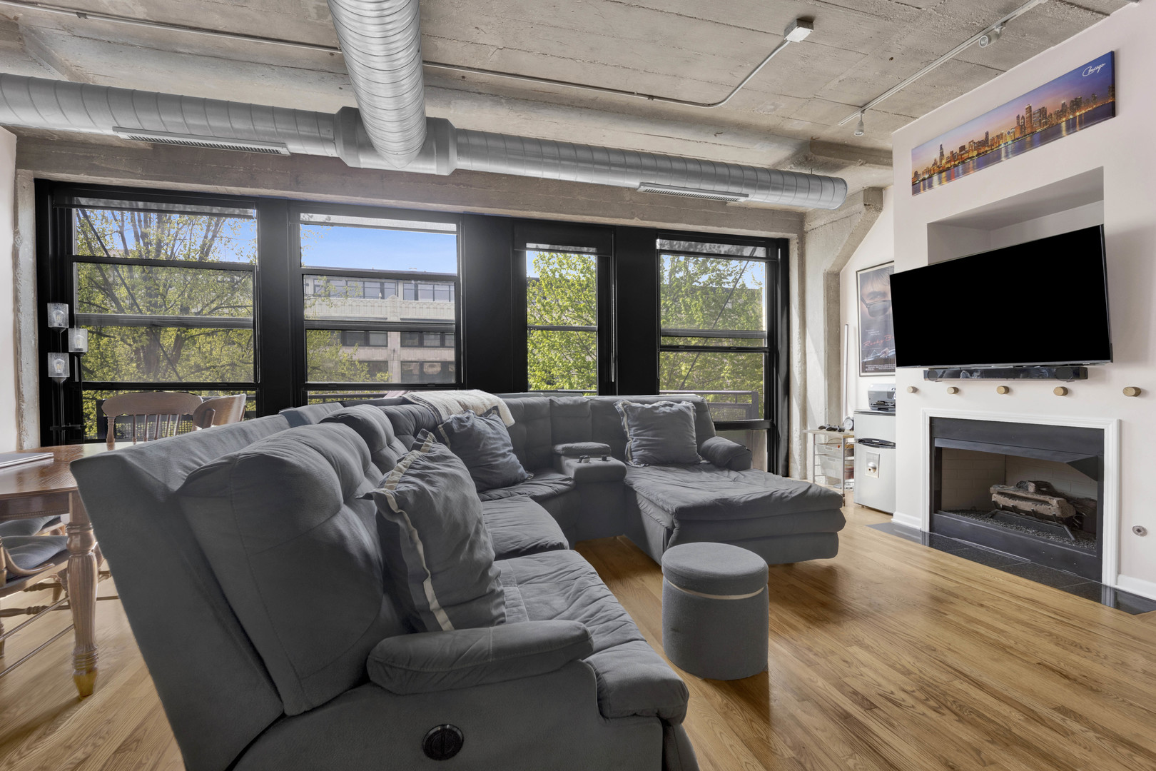 Homes for sale in Chicago, IL | 1000 W 15Th St, Chicago, IL 60608