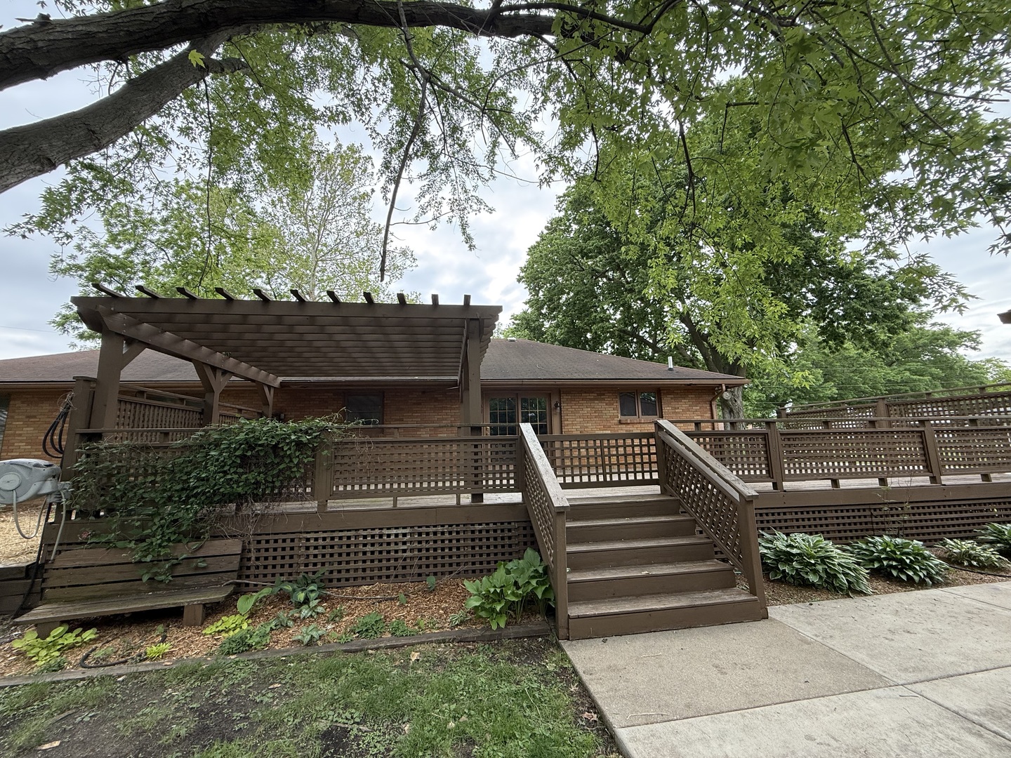 Homes for sale in Henry, IL | 1048 Warren St, Henry, IL 61537 | MLS# 12653639