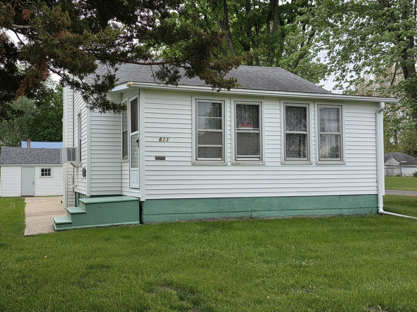 Homes for sale in Prophetstown, IL | 811 Jackson St, Prophetstown, IL 61277 | MLS# 12653643