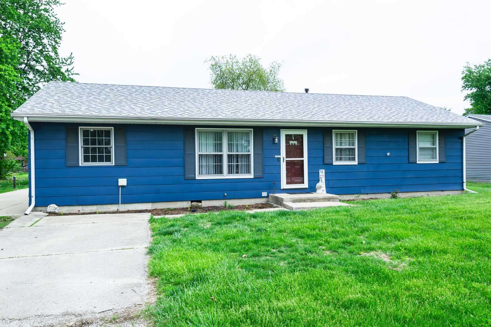 Homes for sale in Tolono, IL | 408 E Marshall St, Tolono, IL 61880 | MLS# 12653753
