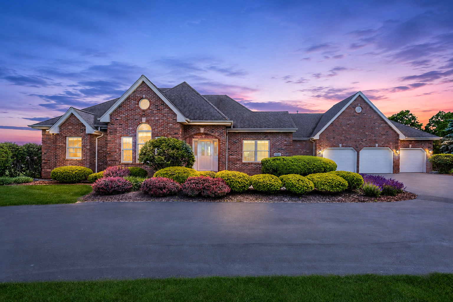 Homes for sale in Monee, IL | 6509 W Lakeway Dr, Monee, IL 60449 | MLS# 12653795