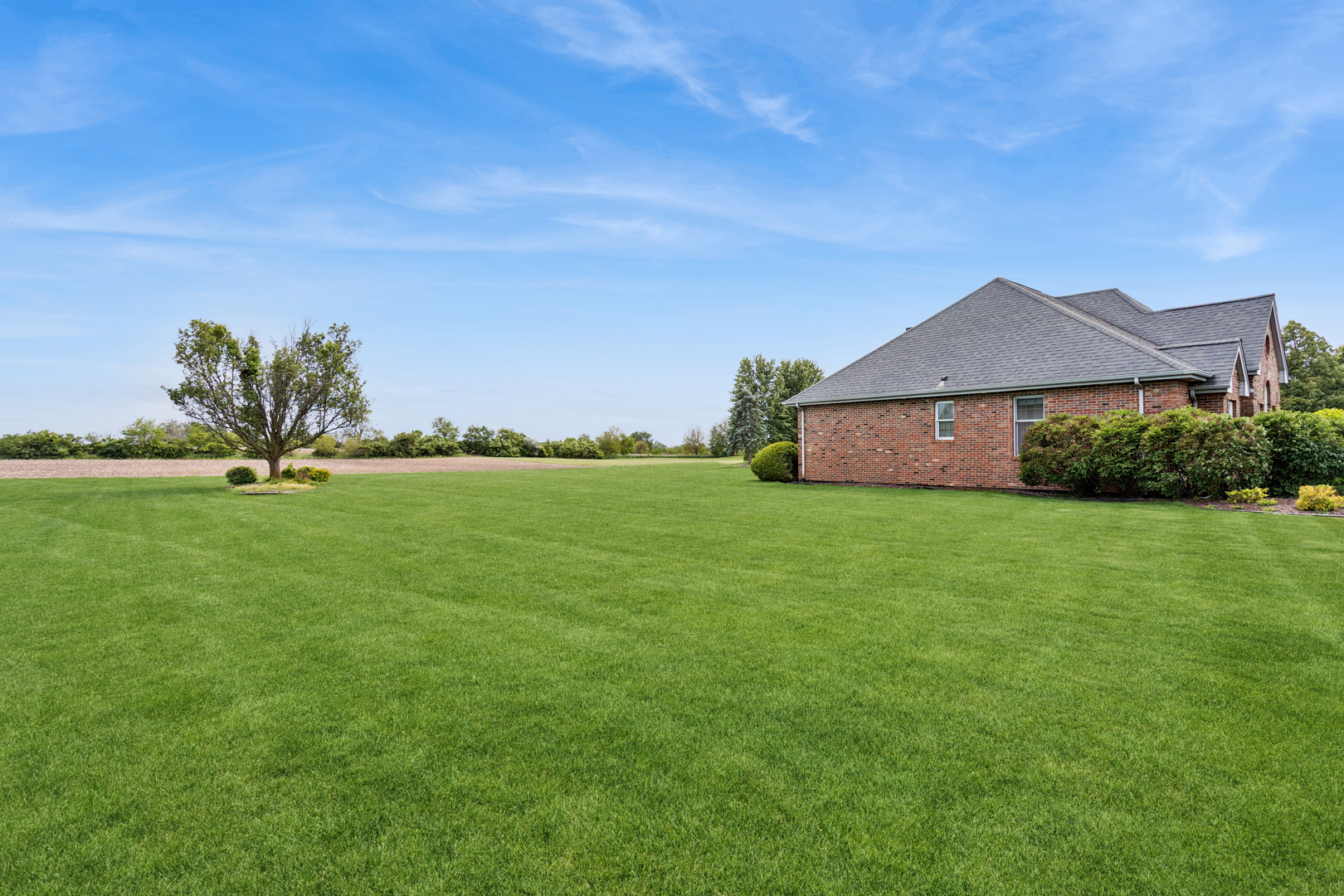 Homes for sale in Monee, IL | 6509 W Lakeway Dr, Monee, IL 60449 | MLS# 12653795